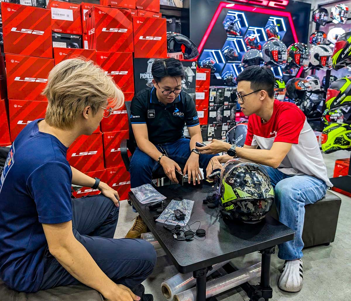 LS2 x Cardo: Training Chuyên Sâu Về bộ đàm Cardo - Nâng Cao Trải Nghiệm Cộng Đồng LS2 Riders