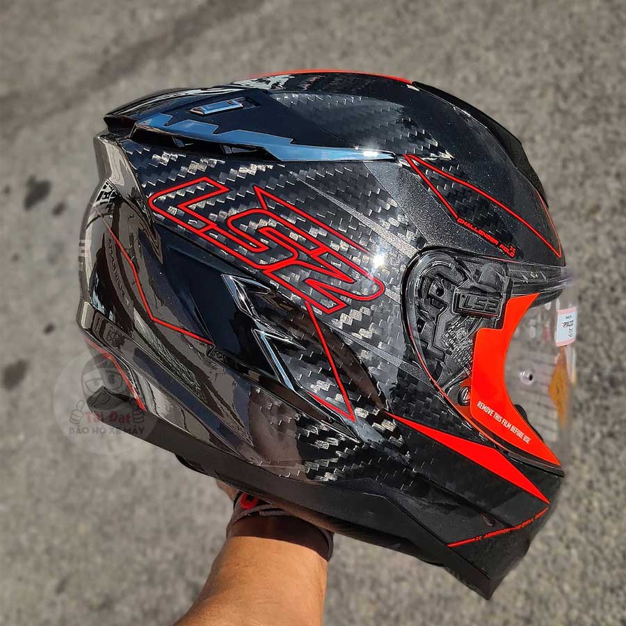 Những ưu điểm tạo nên giá trị của chiếc nón LS2 Carbon FF327