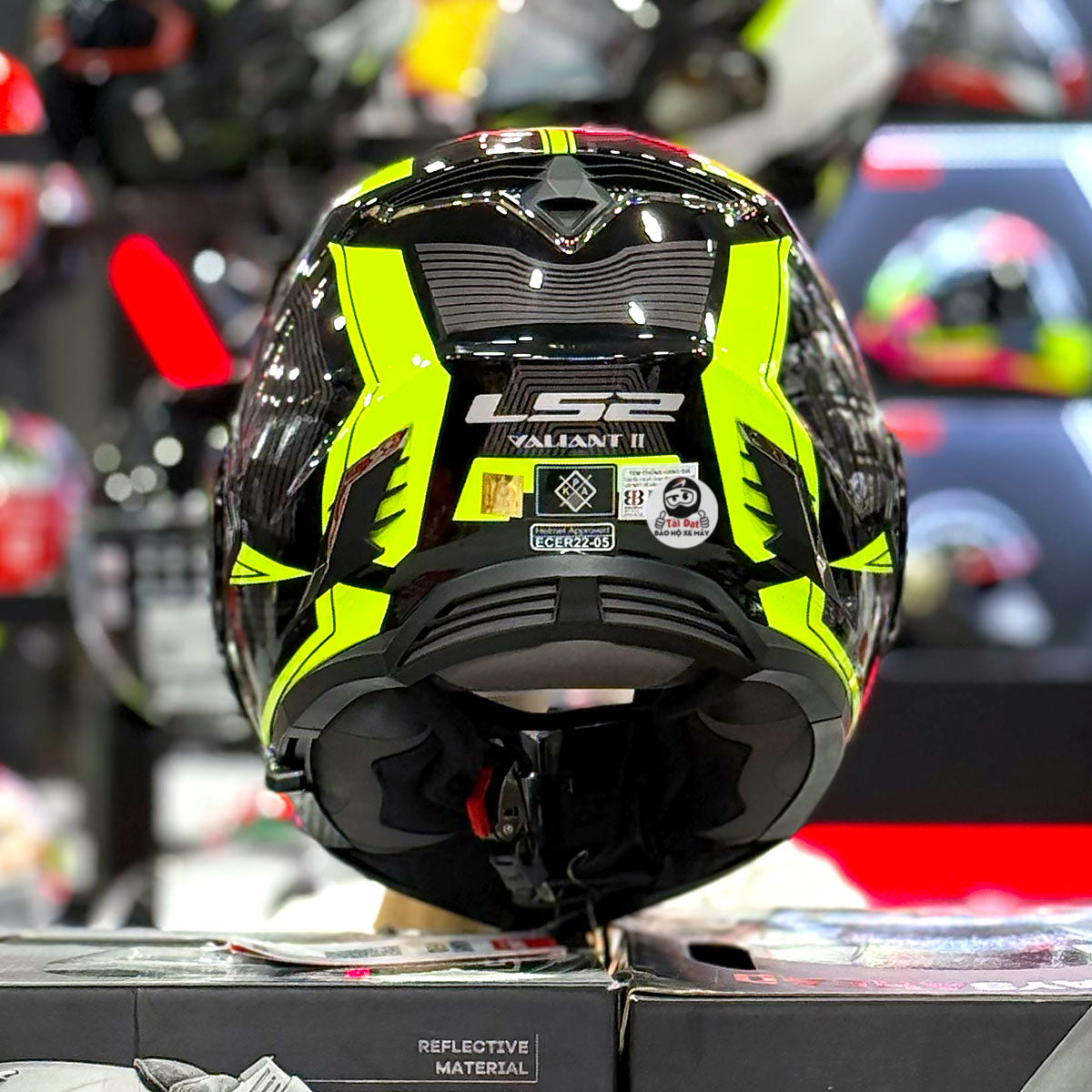 LS2 Valiant II Revo Đen Xanh FF900