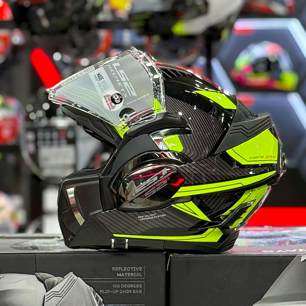 LS2 Valiant II Revo Đen Xanh FF900