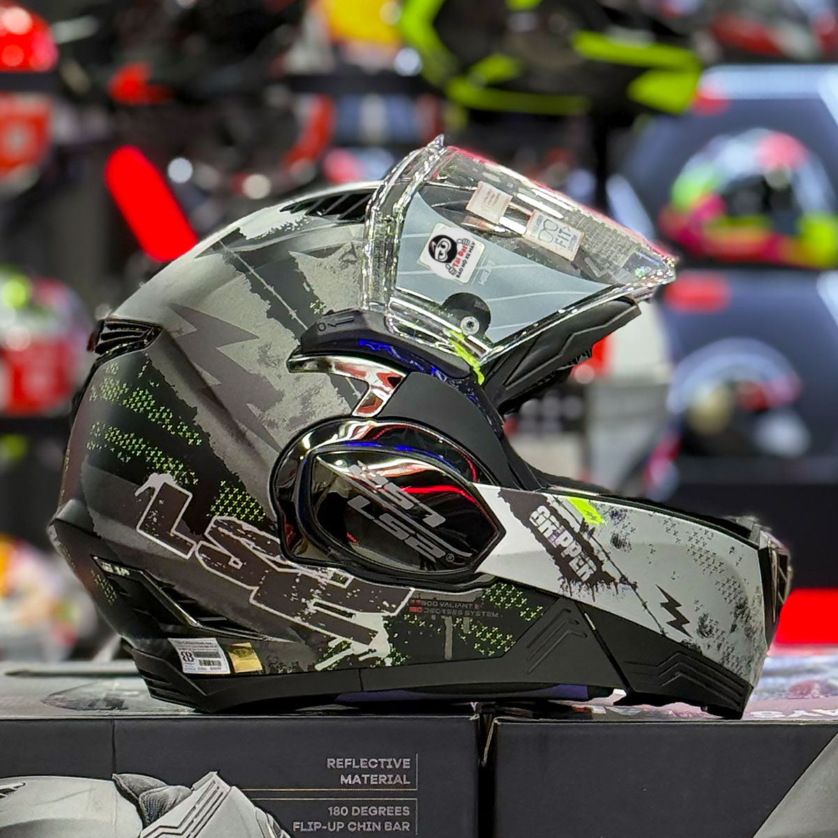 LS2 Valiant 2 Gripper FF900