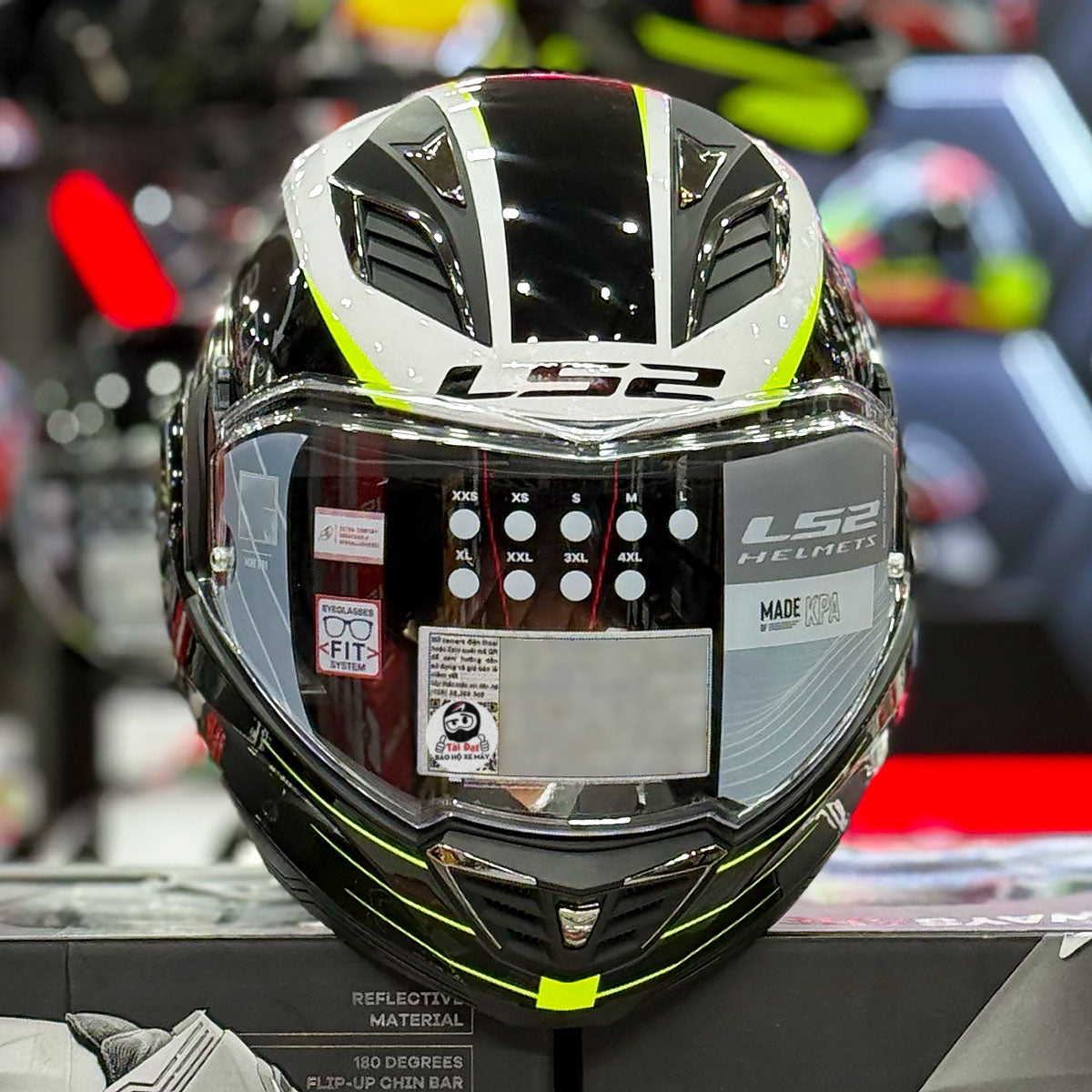 LS2 Valiant II Codex Trắng Đen FF900