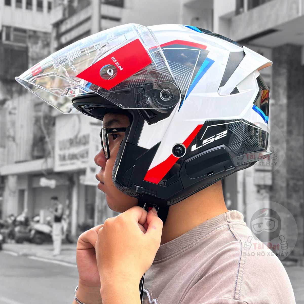LS2 Verso II OF618 Air Trắng Xanh Đỏ