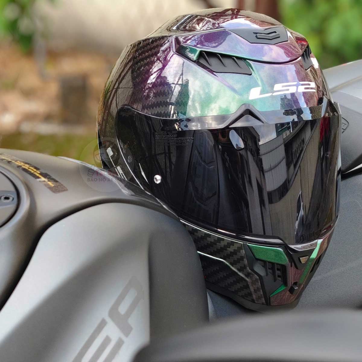 LS2 Dragon FF807 Carbon Chameleon