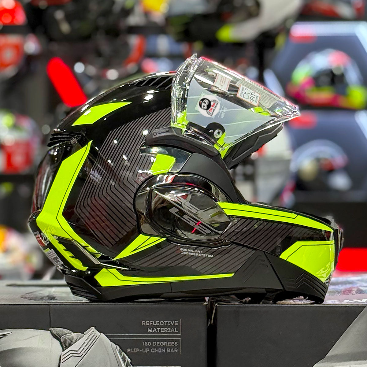 LS2 Valiant II Revo Đen Xanh FF900