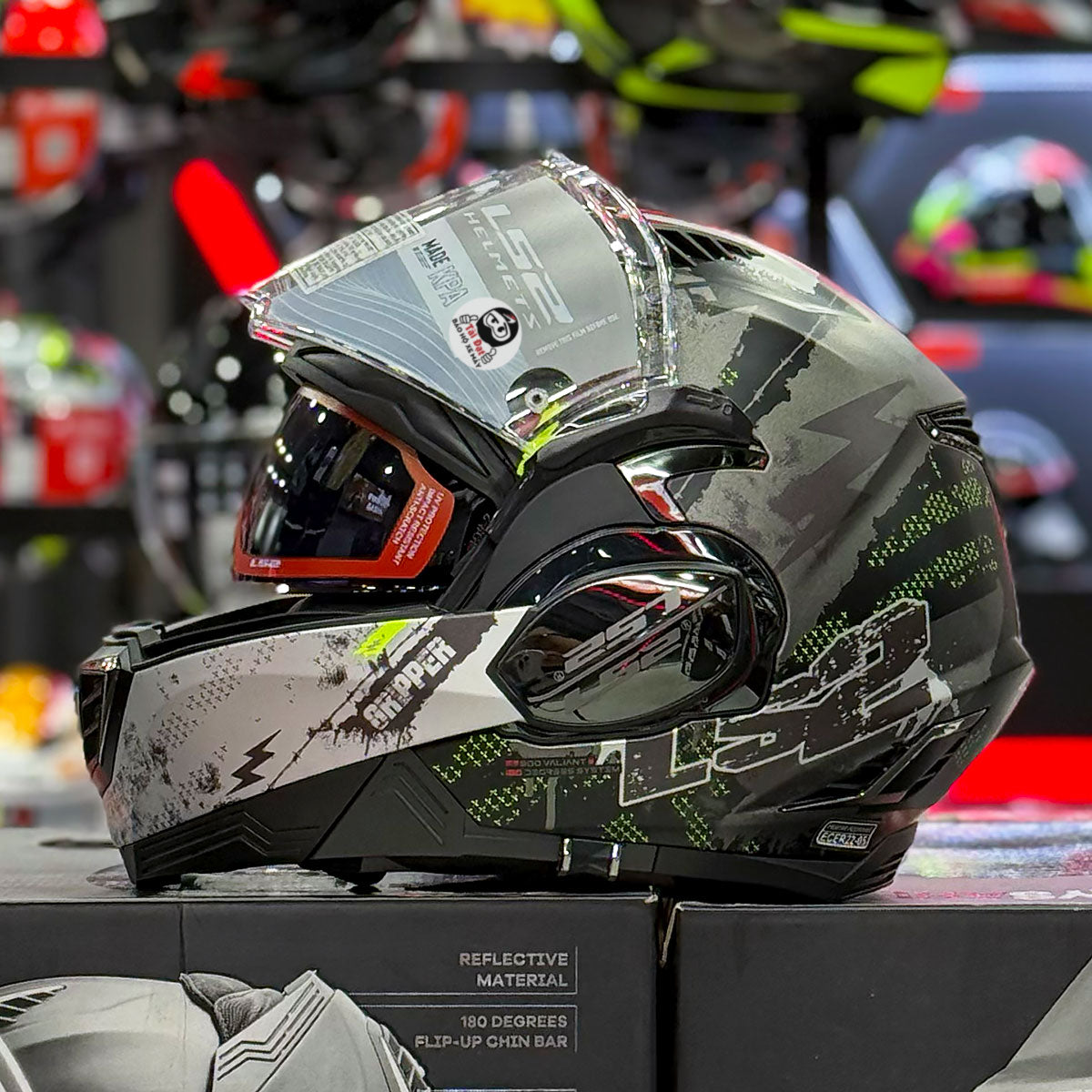 LS2 Valiant 2 Gripper FF900