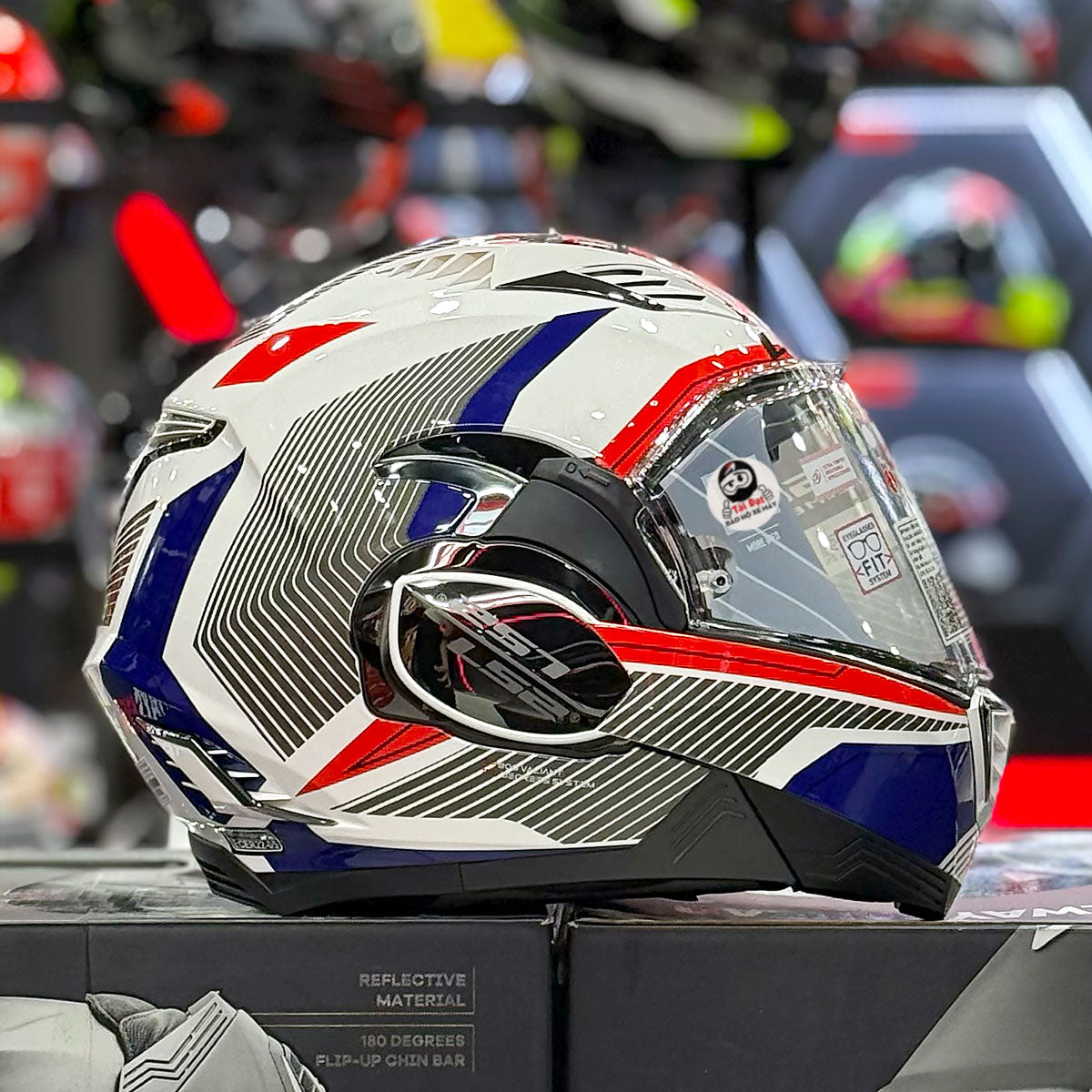 LS2 FF900 Valiant II Revo WRB