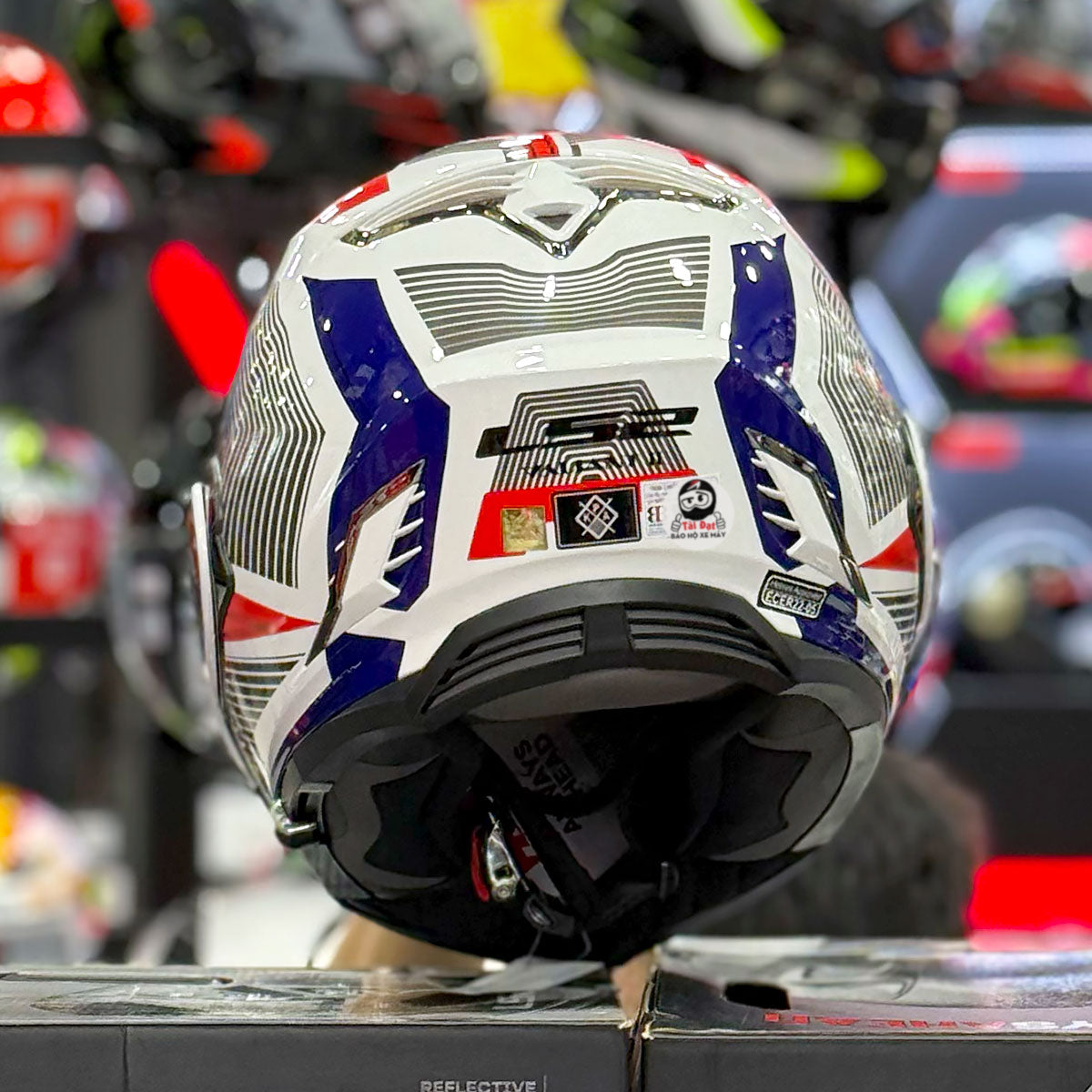 LS2 FF900 Valiant II Revo WRB