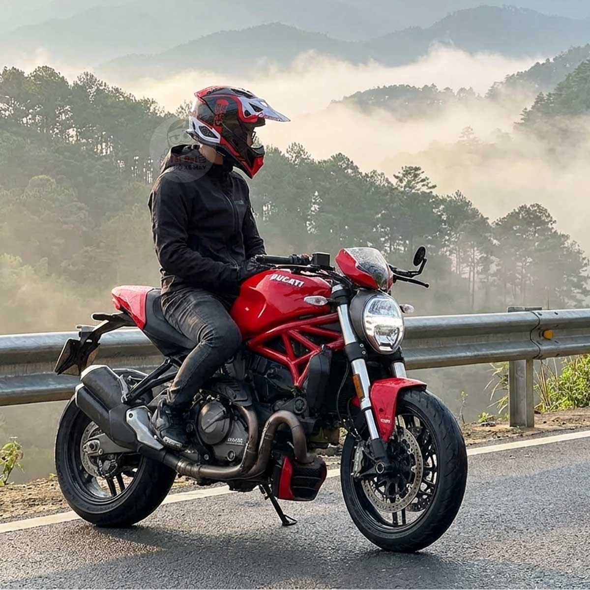 LS2 Mx703 X-Force Carbon Victory Trắng Đỏ