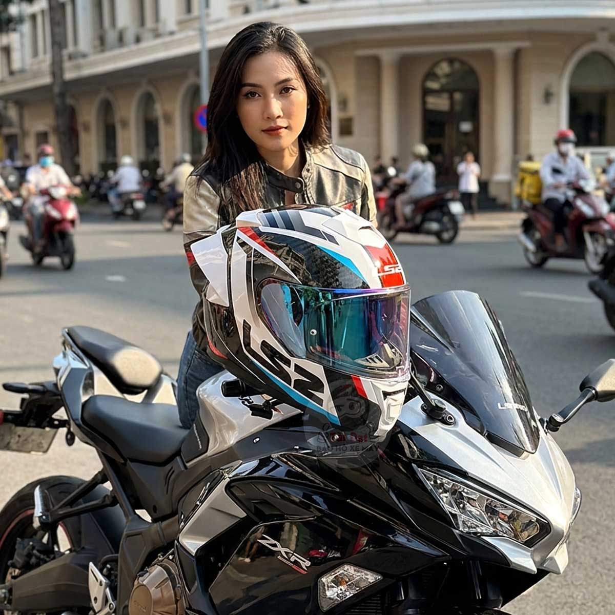 LS2 FF800 Storm EVO Racer