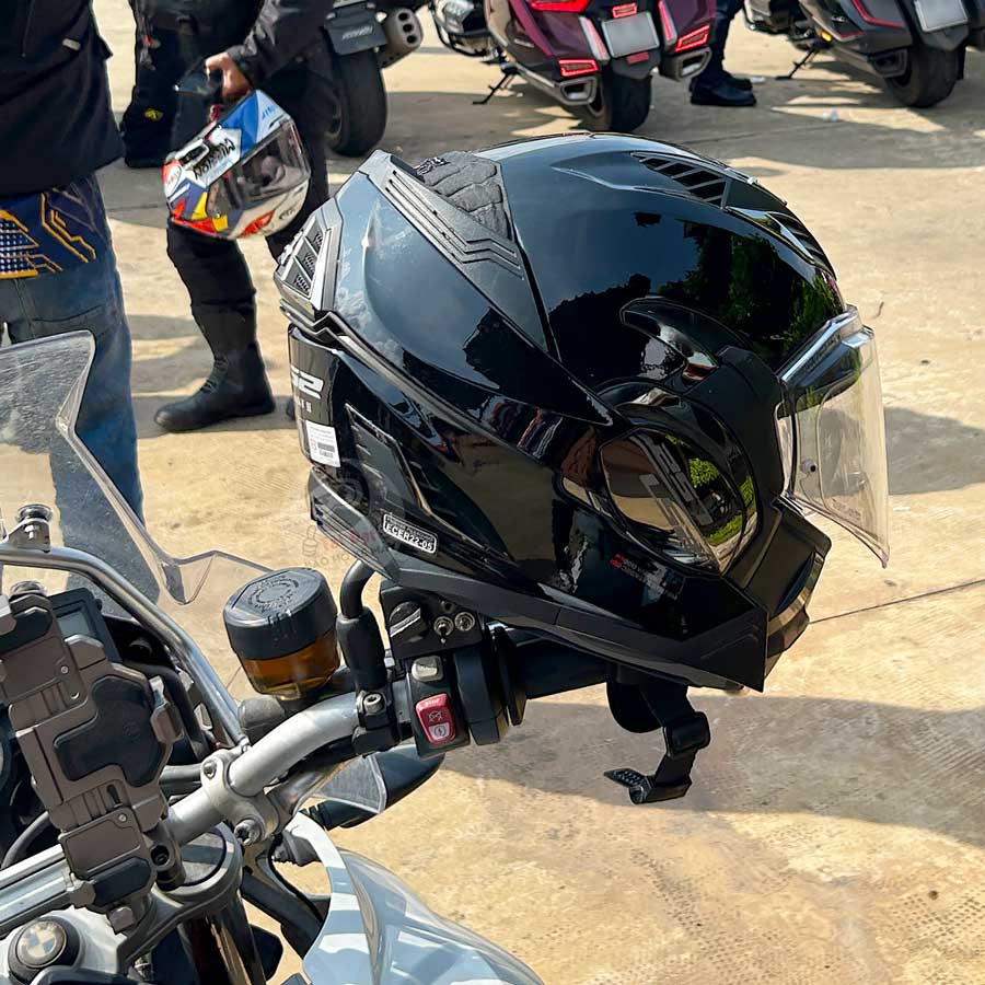 LS2 Advant X FF901 Đen bóng