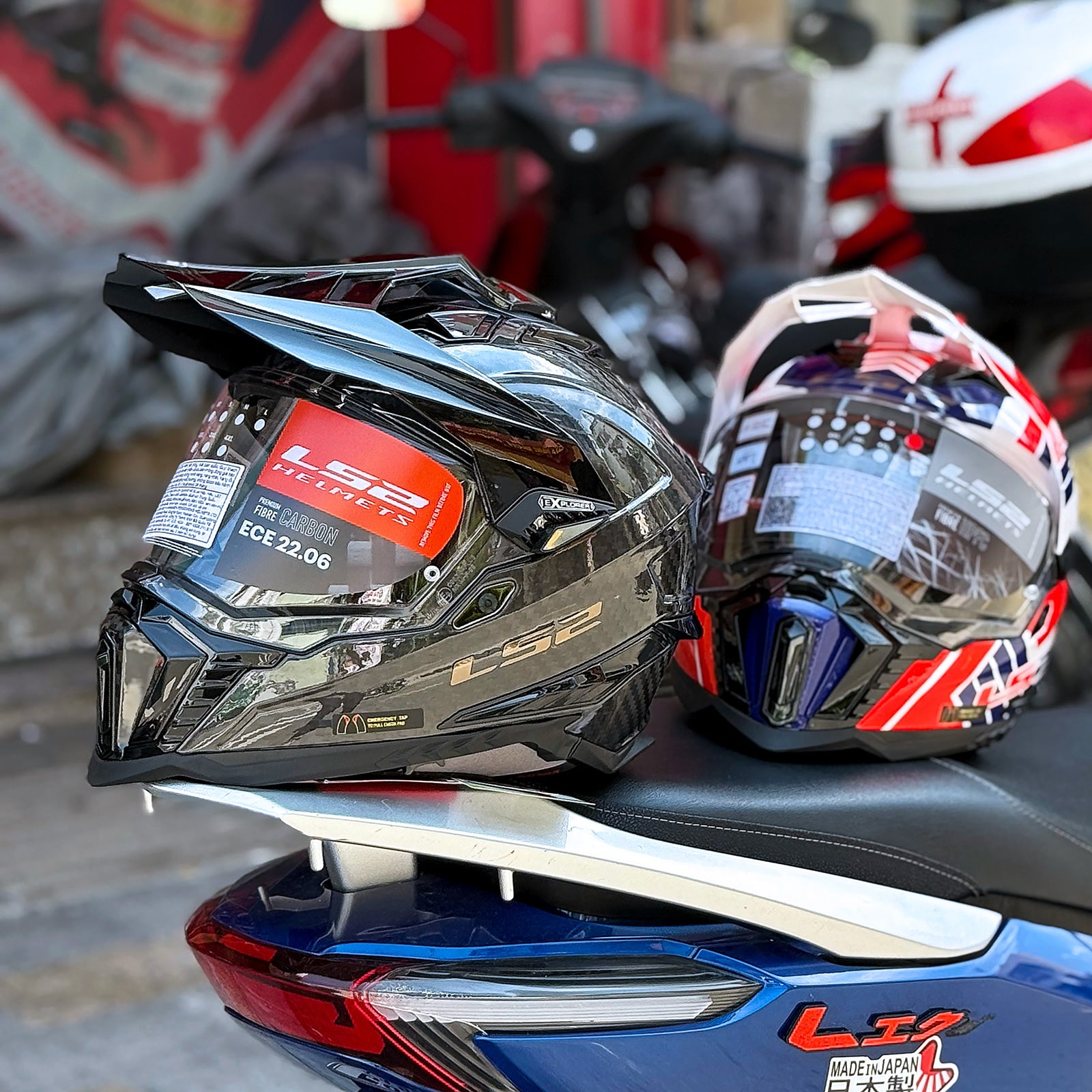 LS2 MX701 Explorer Carbon